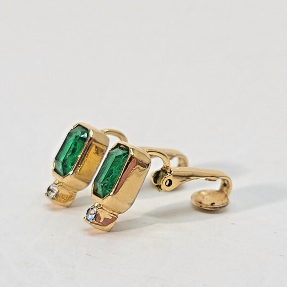 Chr. Dior Gold Tone Green Gripoix Emerald Glass Clip Earrings w Clear Crystals - Picture 6 of 7